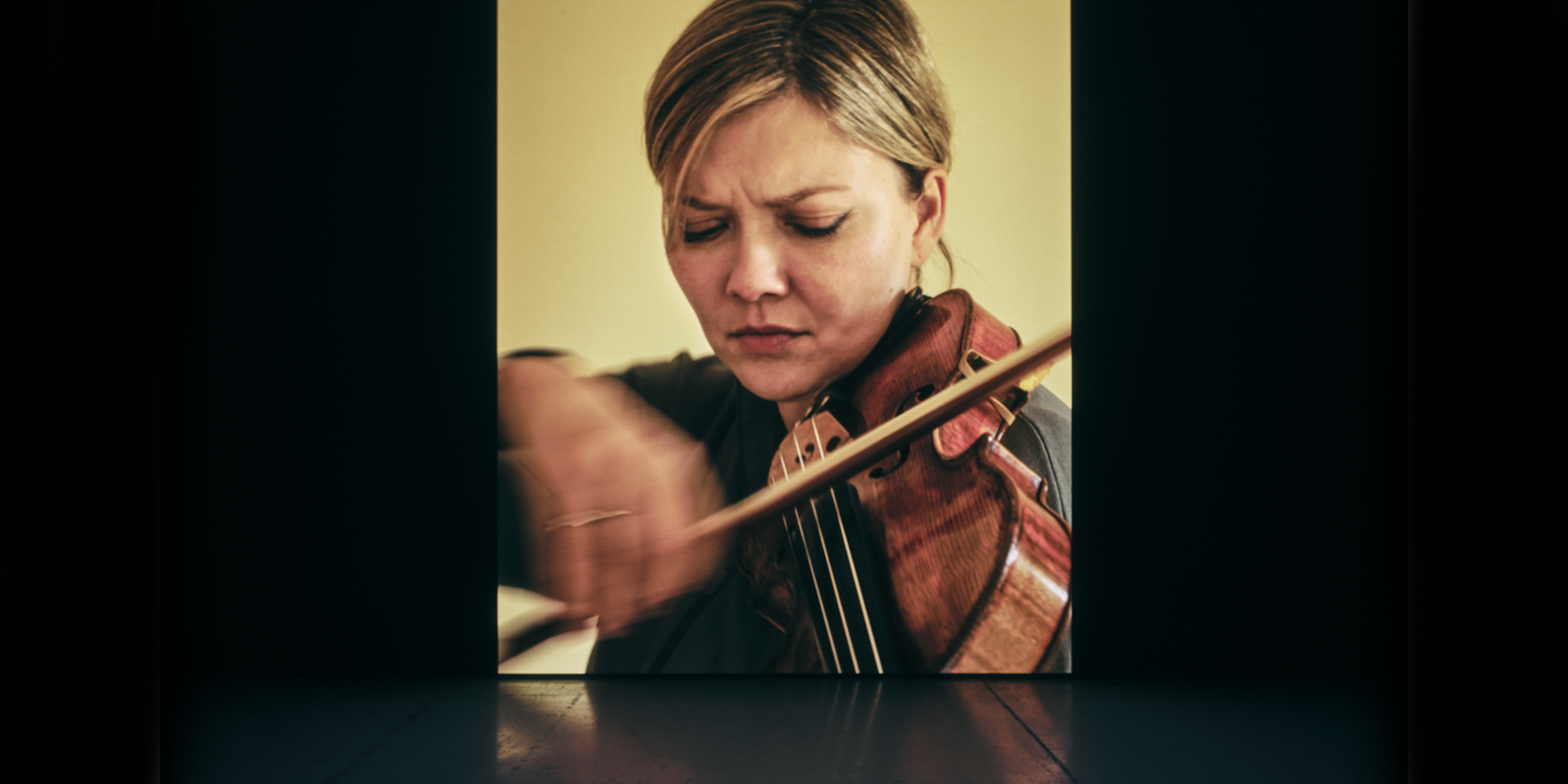 ALINA IBRAGIMOVA PLAYS TCHAIKOVSKY’S VIOLIN CONCERTO